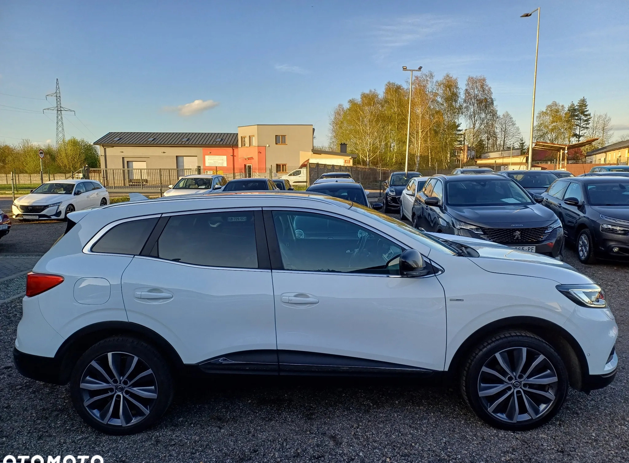 Renault Kadjar cena 73999 przebieg: 155000, rok produkcji 2019 z Działoszyn małe 211